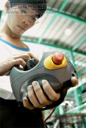 ABB IRB 6650S机器人在保险杠生产中的应用_samsuncn.com